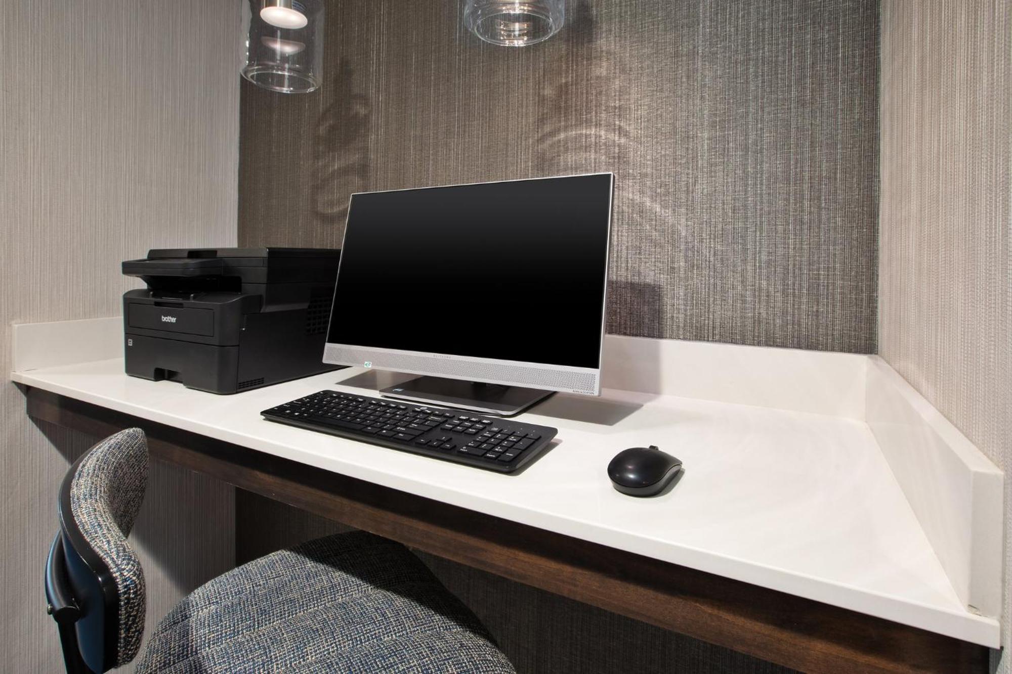 Holiday Inn Express & Suites I-26 & Us 29 At Westgate Mall By Ihg Spartanburg Ngoại thất bức ảnh