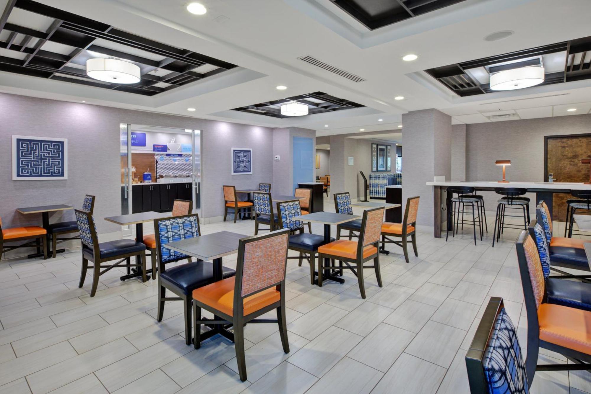 Holiday Inn Express & Suites I-26 & Us 29 At Westgate Mall By Ihg Spartanburg Ngoại thất bức ảnh